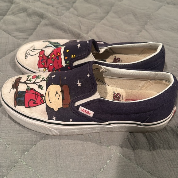 Peanuts Christmas Slip On Vans Mens size 7 - Picture 3 of 5
